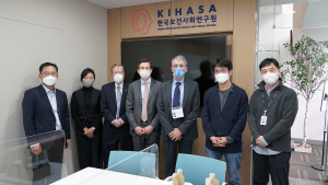 OECD Expert Group Visits KIHASA-1