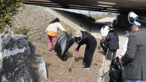 KIHASA Volunteer for Keum River Trail Clean-up-1