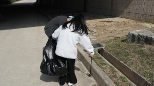 KIHASA Volunteer for Keum River Trail Clean-up-2