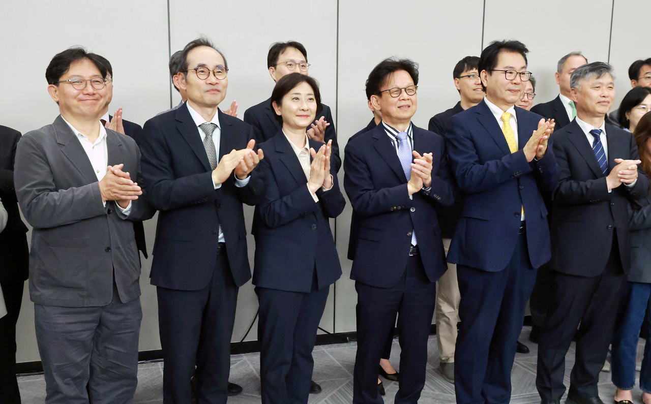 기본사회 구현과 미래대응을 위한 정책전략 심포지엄-33
