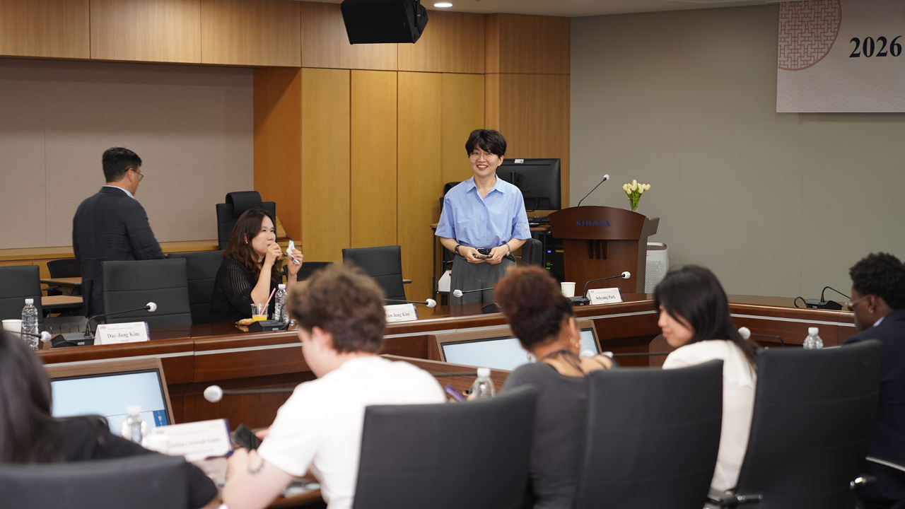 美 조지워싱턴대 한국학연구소(GWIKS) 해외연수단 방문-2