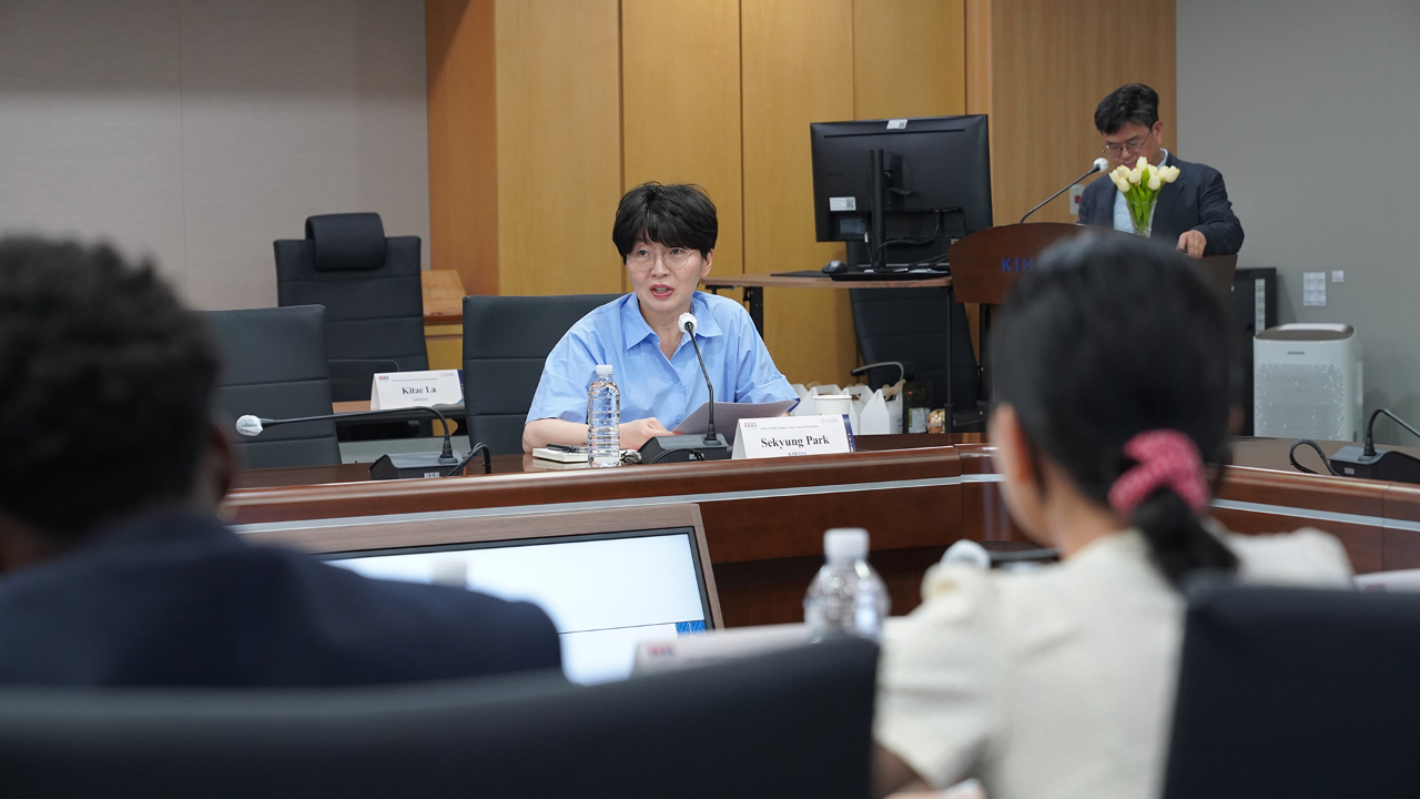 美 조지워싱턴대 한국학연구소(GWIKS) 해외연수단 방문-9